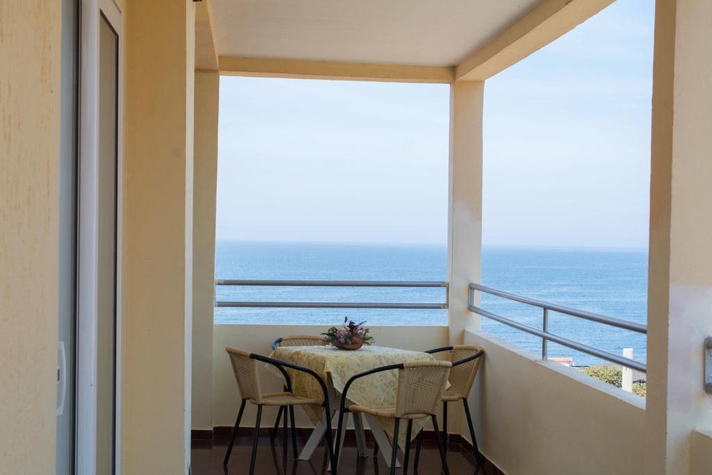 Apartments And Studios Anicic Утеха Екстериор снимка
